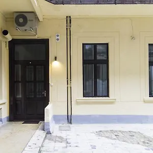  Apartment Authentic Klauzal Hungary